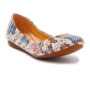 Vince Camuto Ellen ballet flats